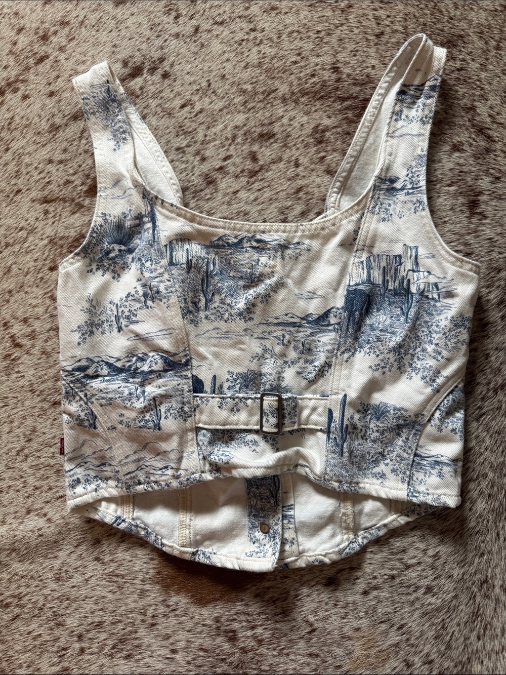 Levi's White Crop Tank with Blue Western Print and Buttons - Picture 2 of 3